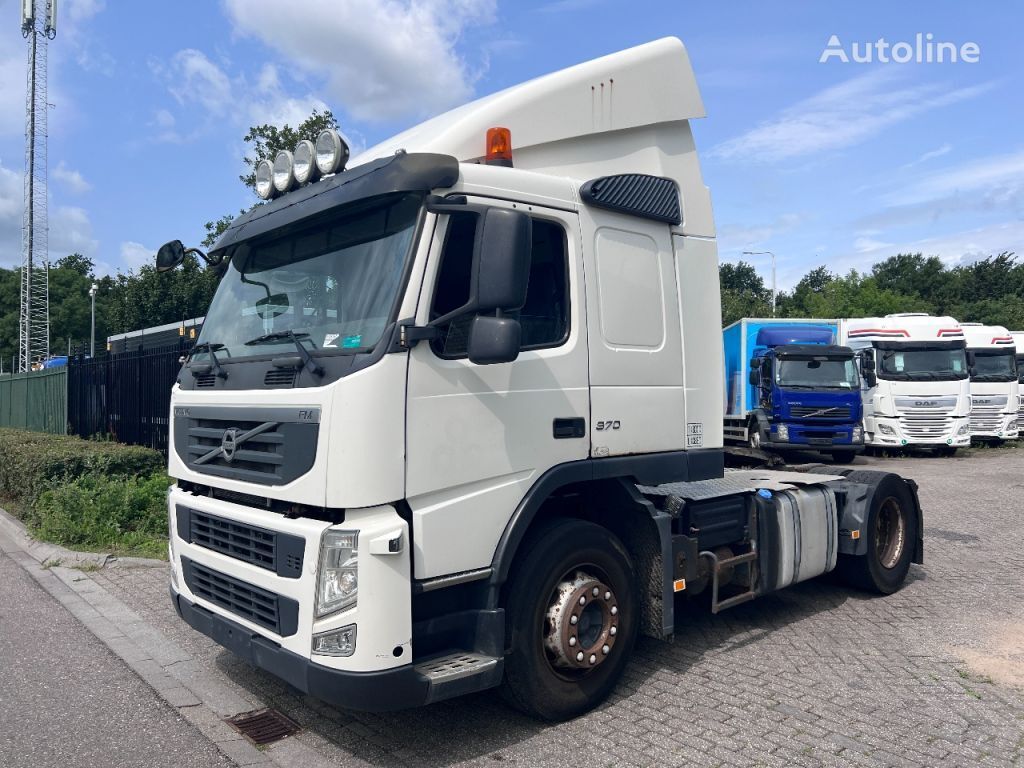 đầu kéo Volvo FM 370 4X2 EURO 5 i-Shift