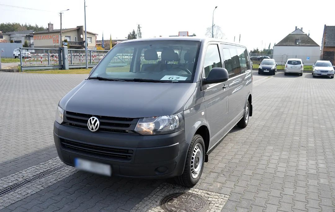 xe van chở khách Volkswagen Transporter T5 Brygadówka, Osobowy, 9-miejsc, Jeden Właściciel