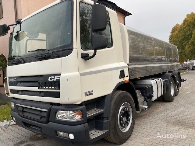 xe bồn chở sữa DAF CF 360