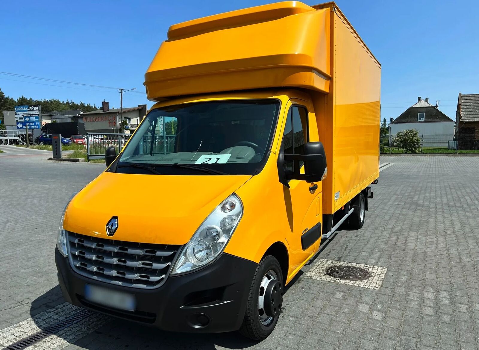 xe tải thùng kín < 3.5t Renault Master 150 DCI Container + Tail Lift 750 kg Wheels Twins