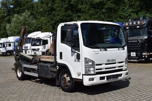 xe tải nâng thùng rác Isuzu NP N75.190 bị hư hại