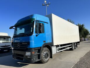 xe tải thùng kín Mercedes-Benz Mb 2636