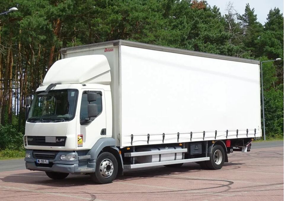 xe tải phủ bạt DAF LF 55.220 P + P + HF